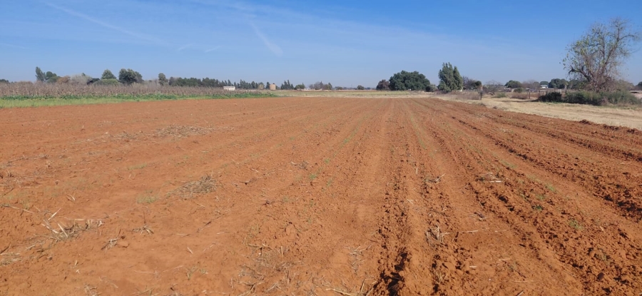 4 Bedroom Property for Sale in Bainsvlei Free State